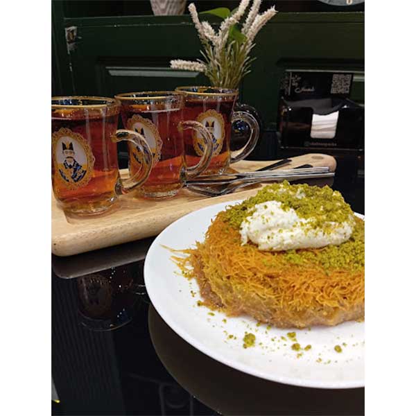 کافه باقلوای شهسان‌پاشا