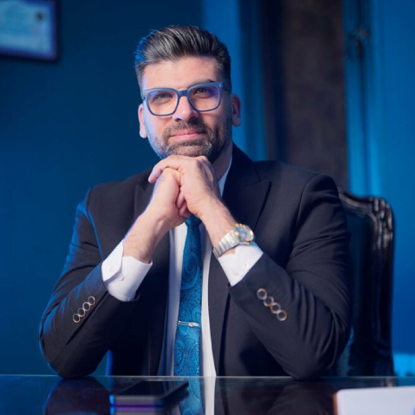 دکتر مهدی اخوان