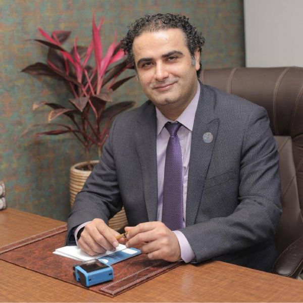 دکتر علی اصغر صلاحی
